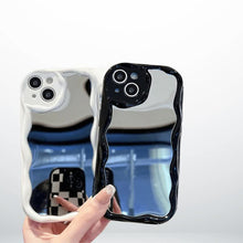 Étuis miroir ondulés noir et blanc pour iPhone