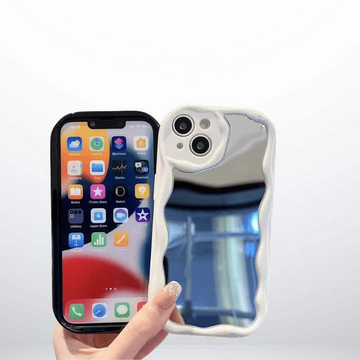 Étui miroir blanc, vue avant et arrière avec iPhone