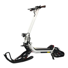 Phantom G63 en configuration neige avec ski avant et chenille