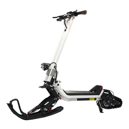 Phantom G63 en configuration neige avec ski avant et chenille