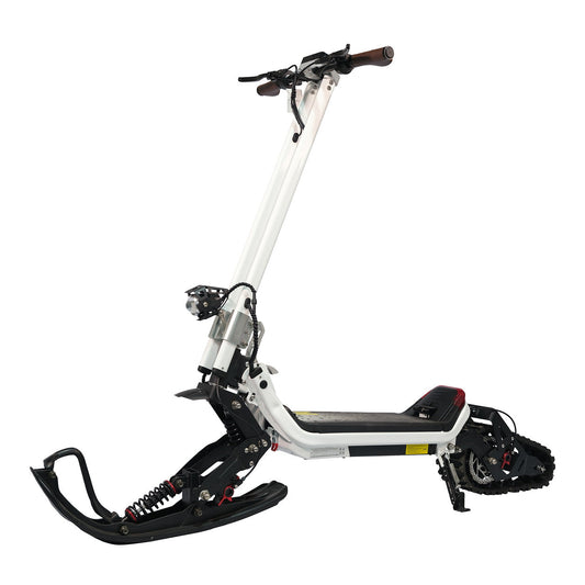 Phantom G63 en configuration neige avec ski avant et chenille