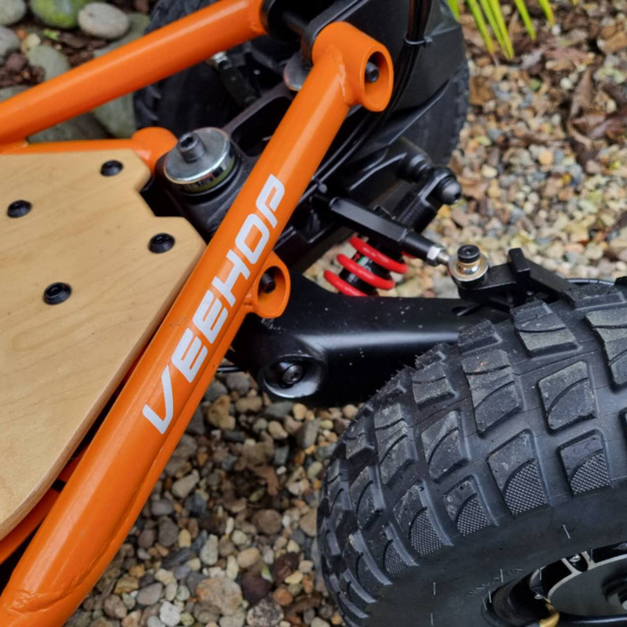 VEE-HOP 4x4 électrique – détail du châssis et de la suspension