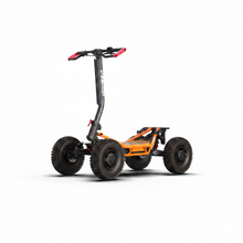 VEE-HOP 4x4 orange – vue avant sur fond blanc